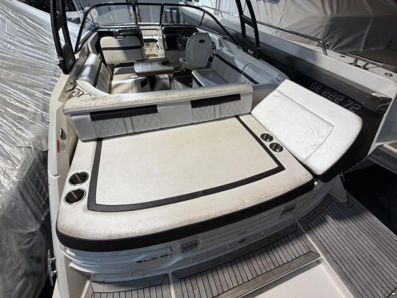 Sea Ray 250 SLXE