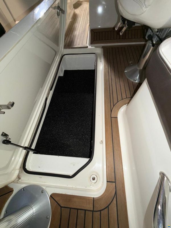 Sea Ray 250 SLXE