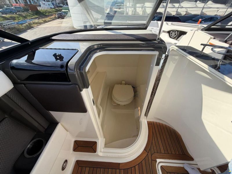 Sea Ray 250 SLXE