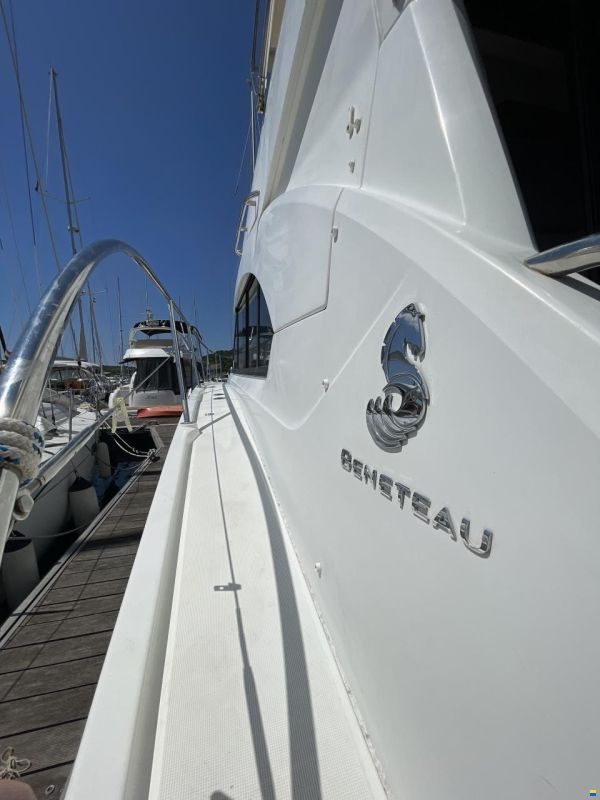 Beneteau Antares 42