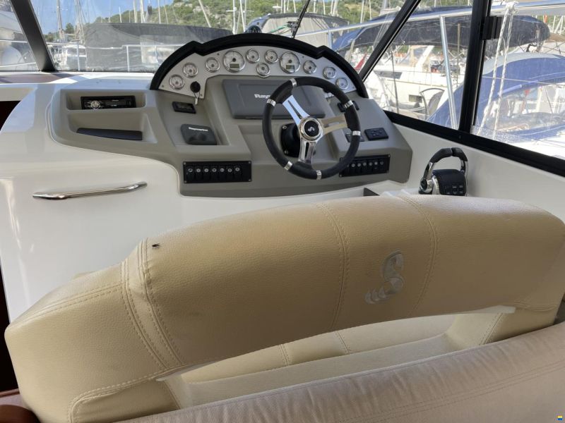 Beneteau Antares 42