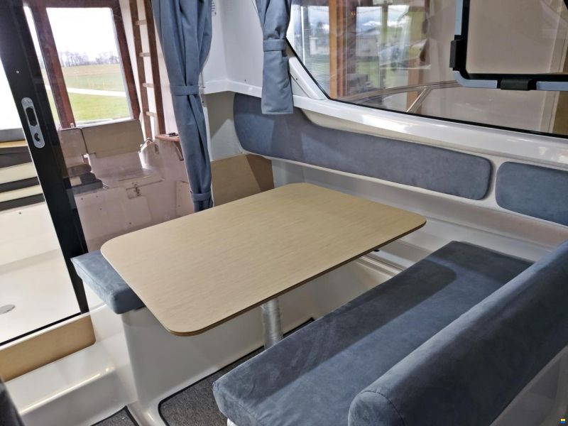 B2 Marine Cap Ferret 722 TC - Mercury 150 EFI