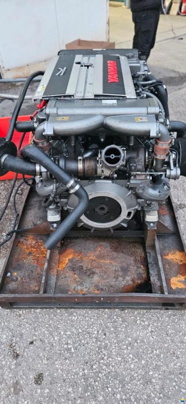 Yanmar 8LV