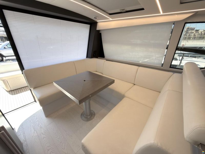 Pershing 5X
