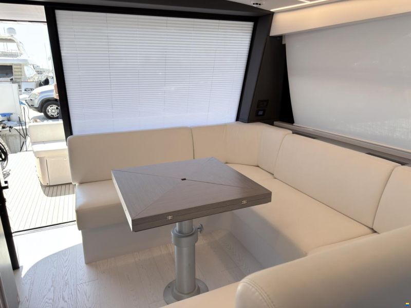 Pershing 5X