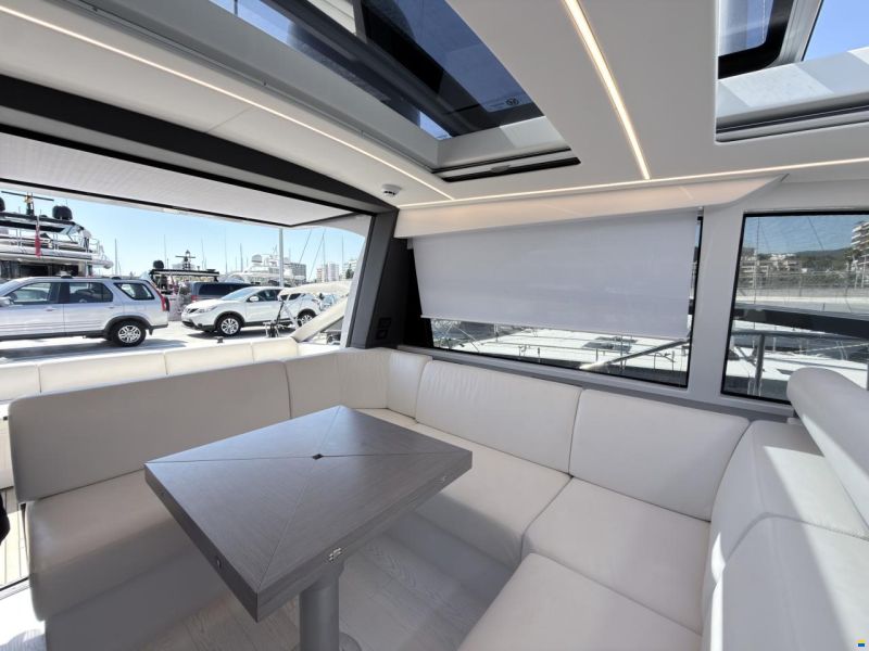 Pershing 5X
