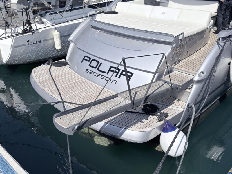 Pershing 5X