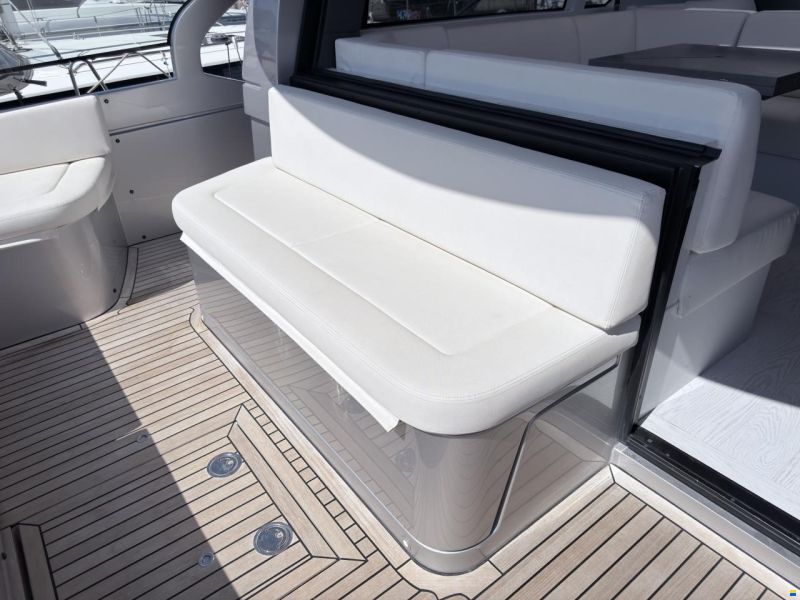 Pershing 5X
