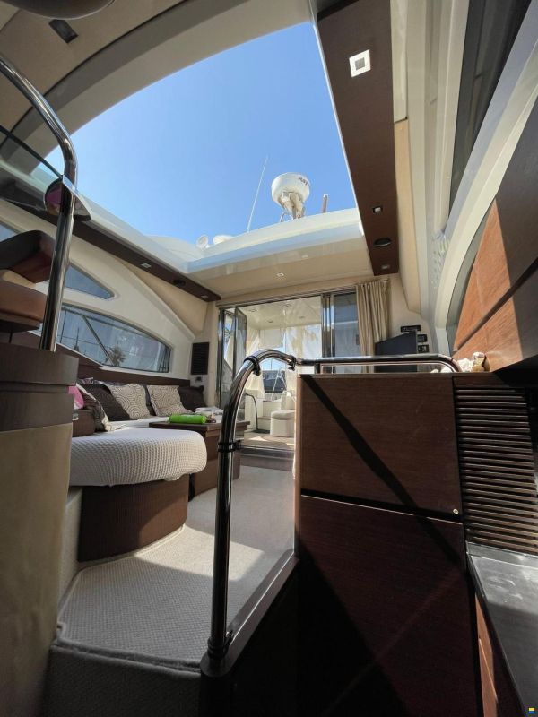 Azimut 43S