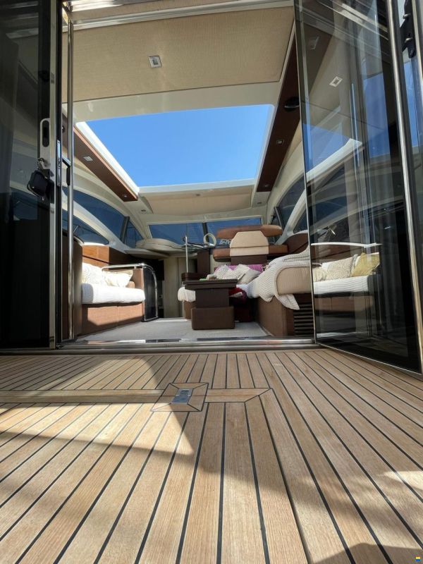 Azimut 43S