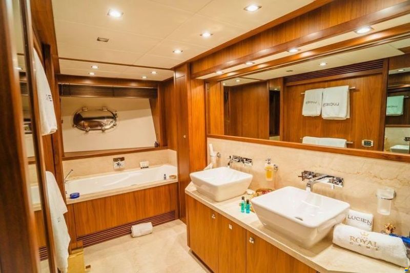 Sunseeker 40 Metre Yacht