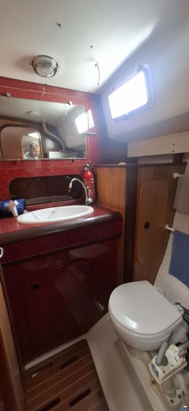 Beneteau Antares 860