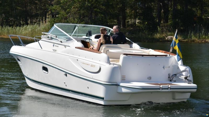 JEANNEAU MOTORBÅT LEADER 805