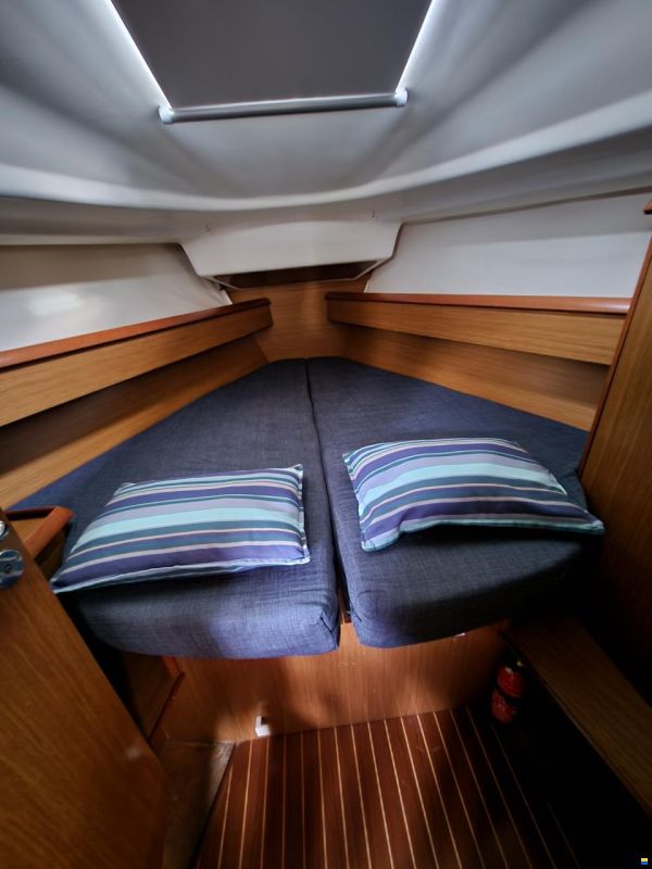 Jeanneau Sun Odyssey 37 Legend