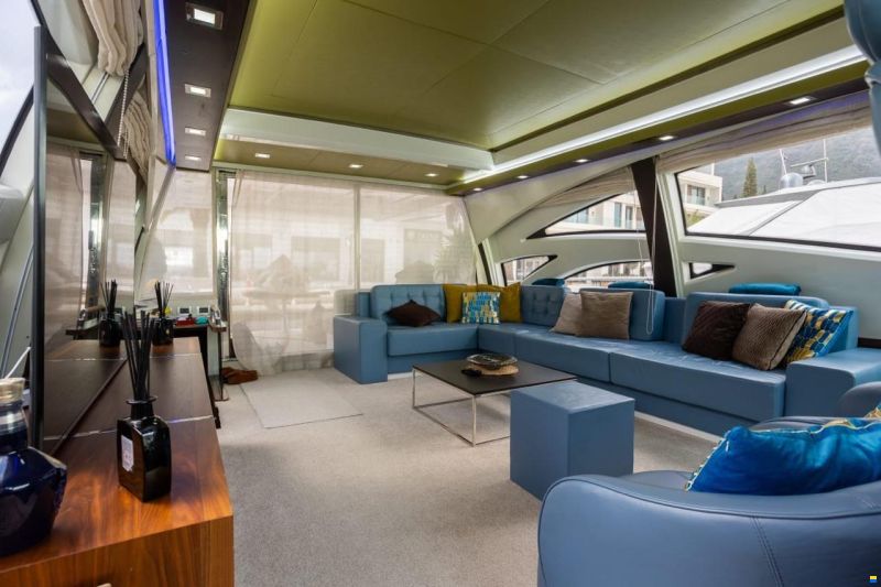 Azimut 86 S