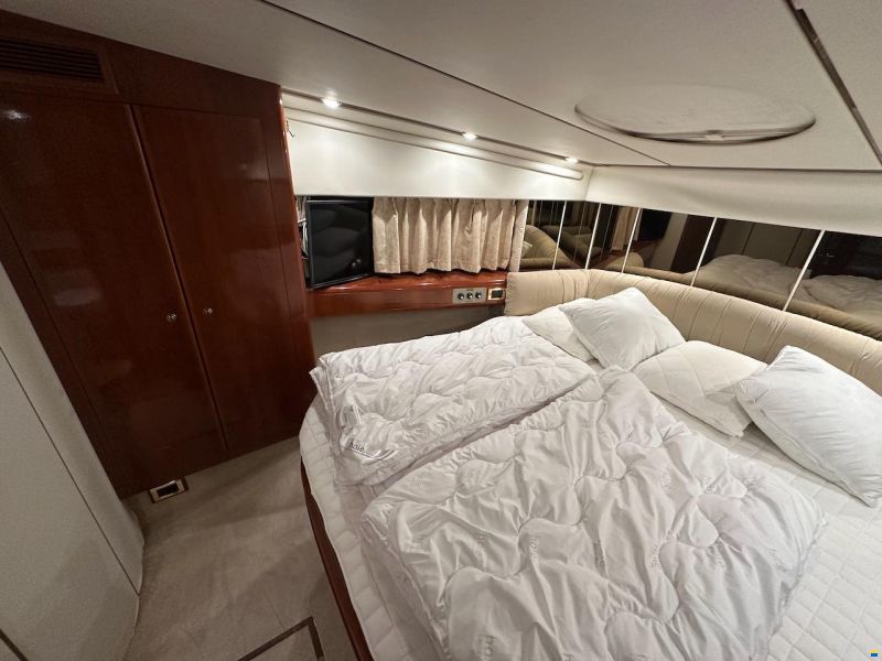 Fairline Squadron 59