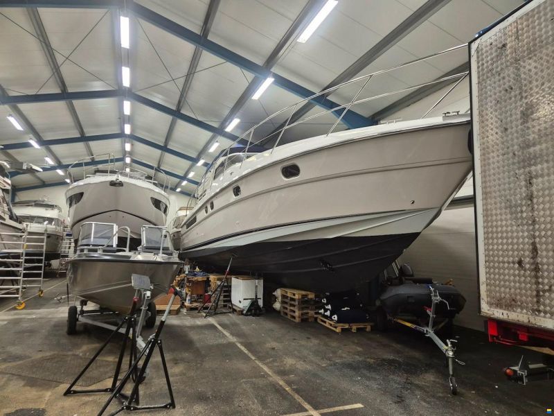 Fairline Squadron 59
