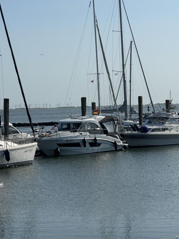Beneteau Antares 9 OB