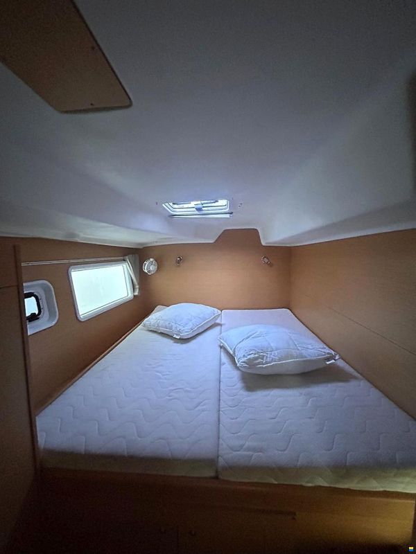 Lagoon 380