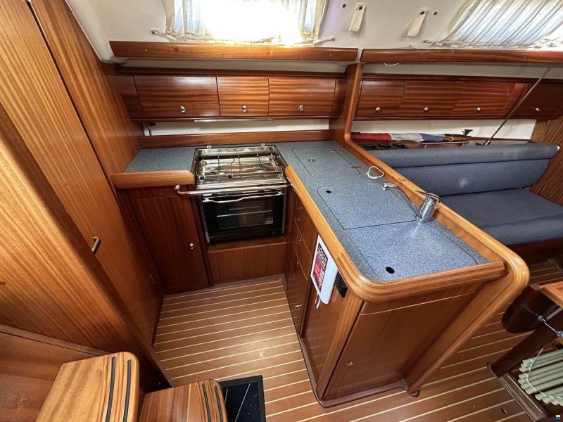Bavaria 36-3