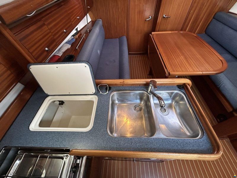 Bavaria 36-3