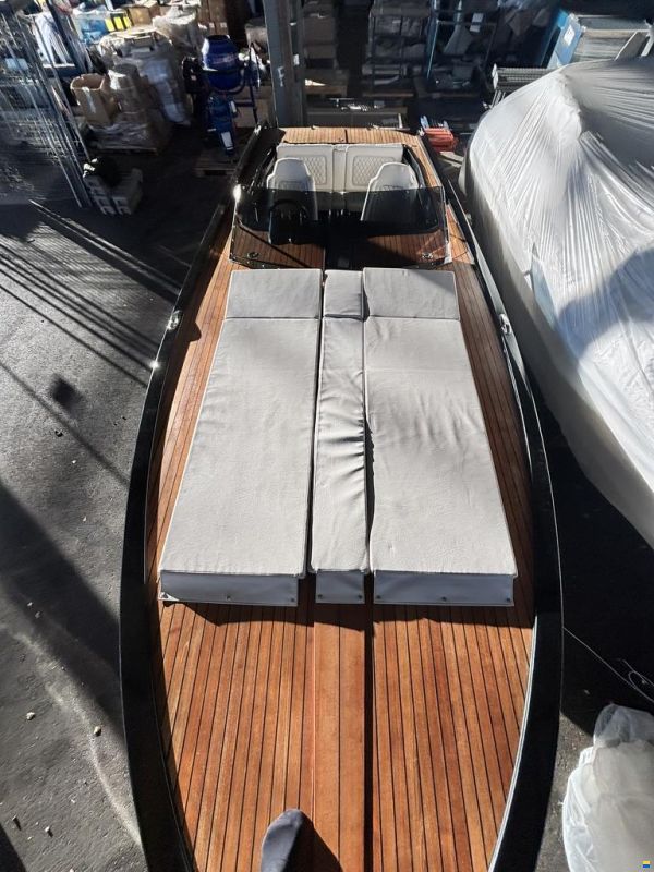 Frauscher 717 GT | 2011 | noir