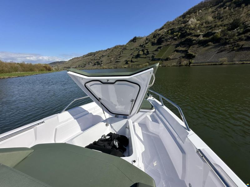 Axopar 38 Cross Cabin