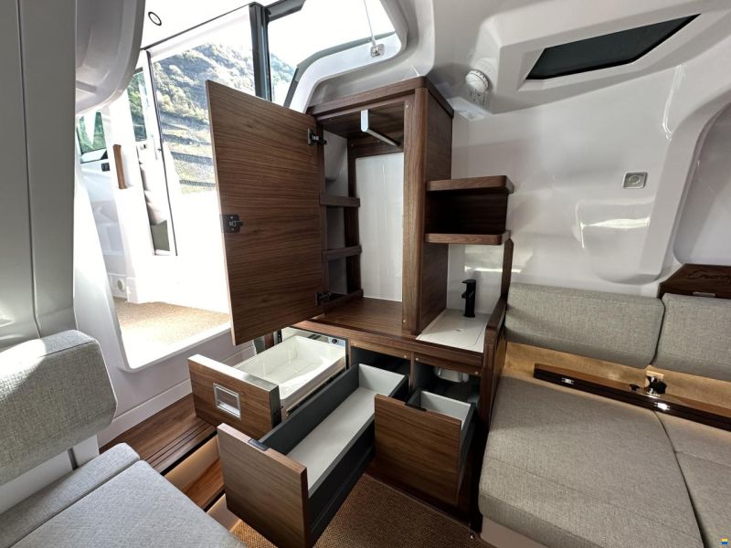 Axopar 38 Cross Cabin