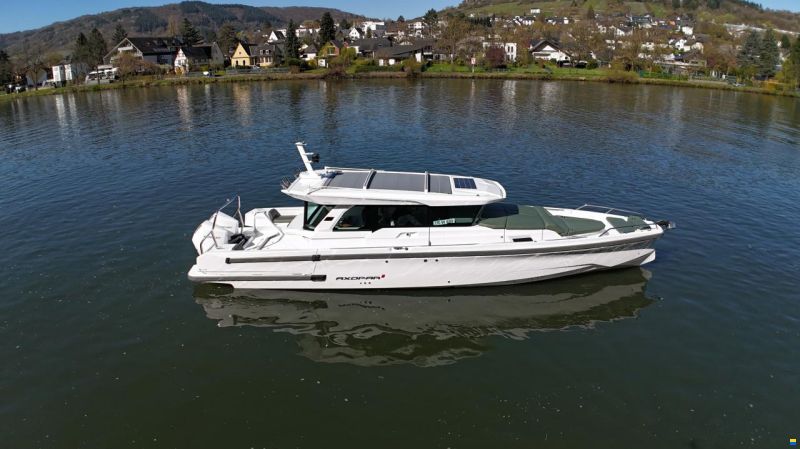 Axopar 38 Cross Cabin
