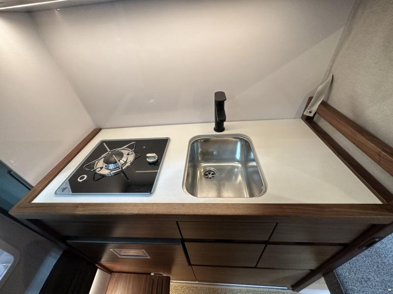 Axopar 38 Cross Cabin