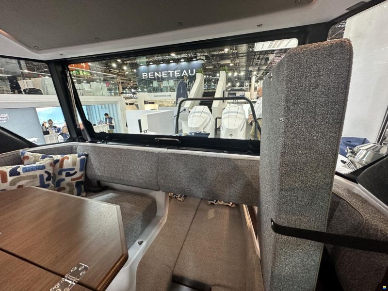 Axopar 38 Cross Cabin