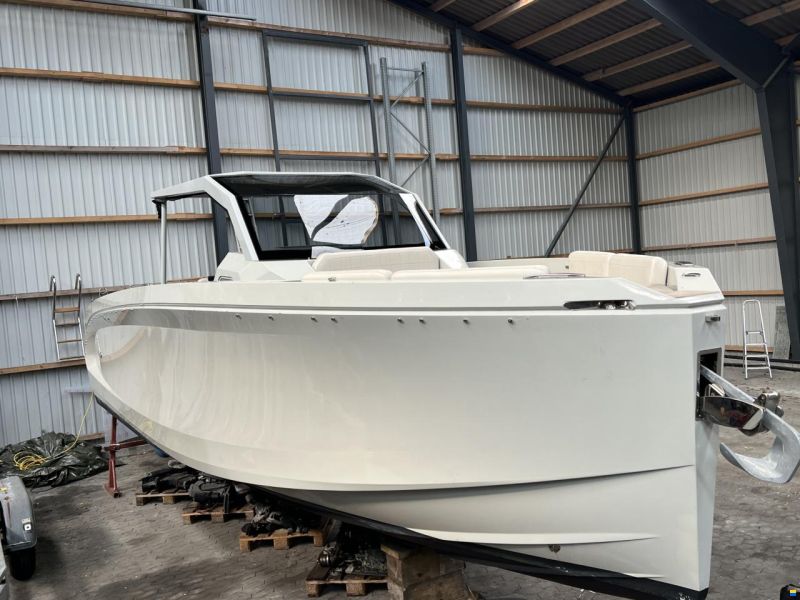 Rand Escape 30