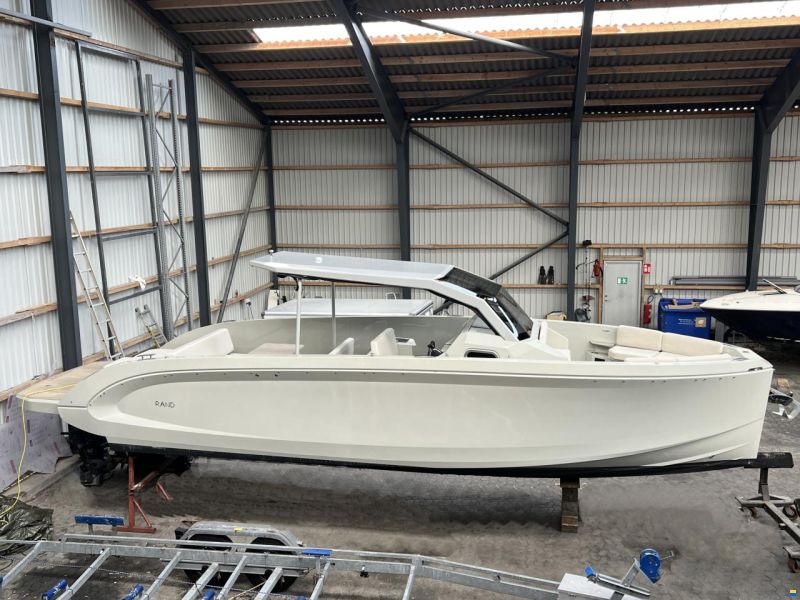 Rand Escape 30