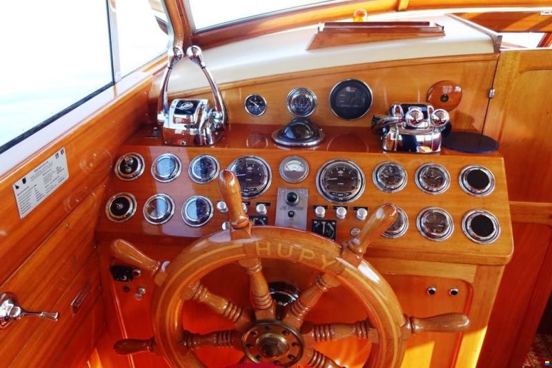 Swiss Craft Sedan Express Cruiser 11.85m