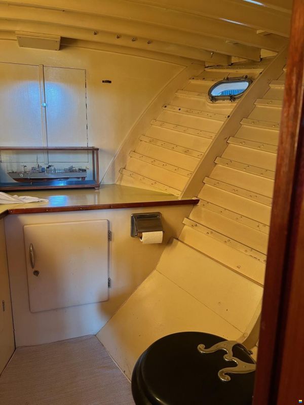 Swiss Craft Sedan Express Cruiser 11.85m