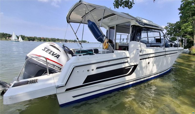 Jeanneau Merry Fisher 795