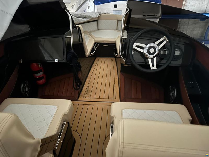 Flying Shark 5.7 Black