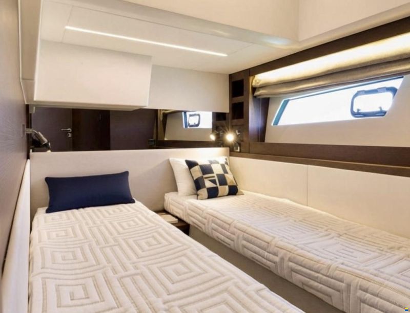 Prestige 520 FLY