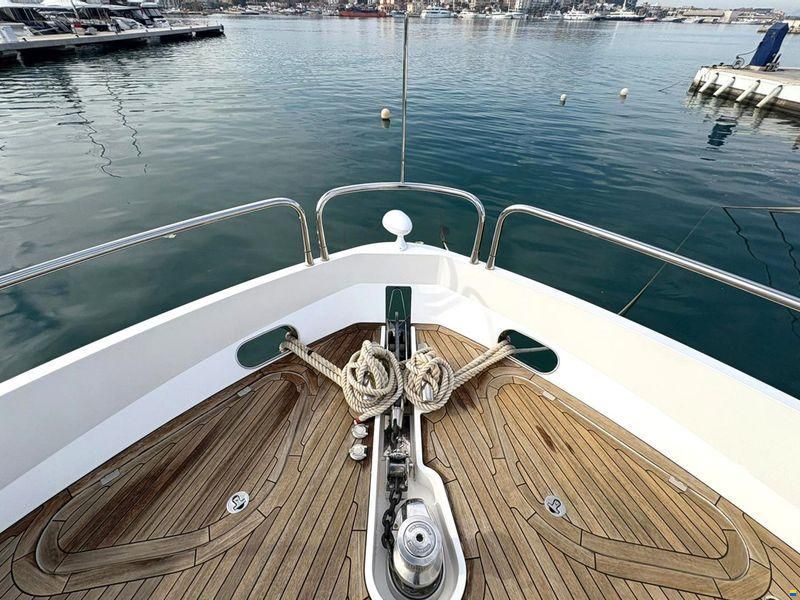 Sunseeker 76 Yacht