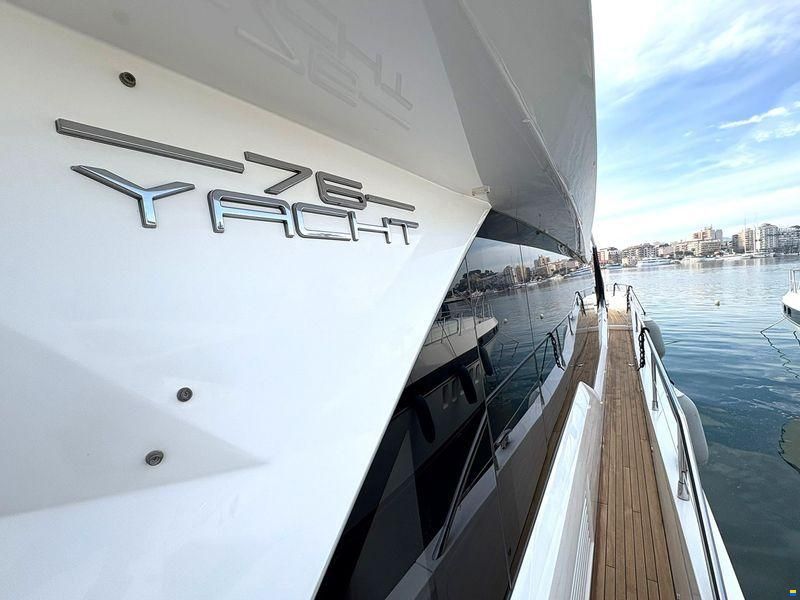 Sunseeker 76 Yacht