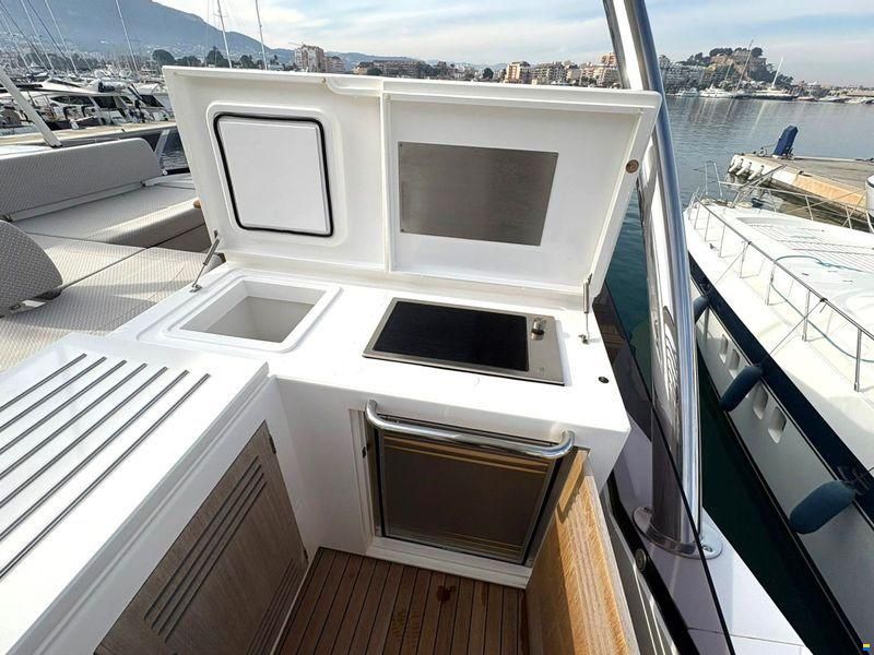 Sunseeker 76 Yacht