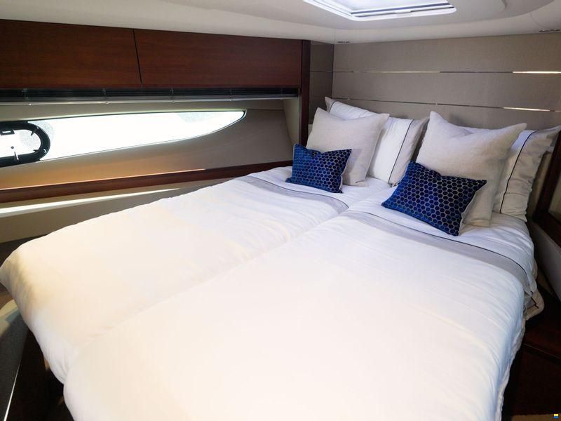 Princess Yachts International V50