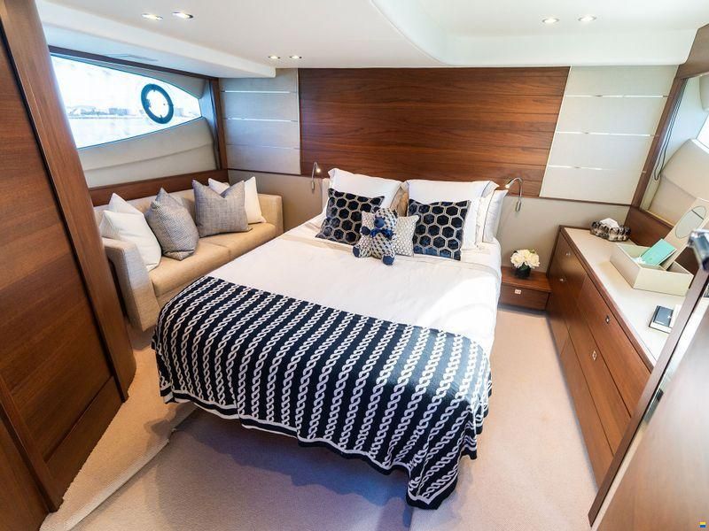 Princess Yachts International V50