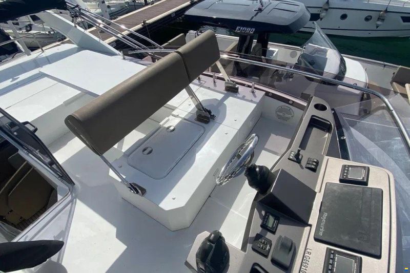 Galeon 360 Fly