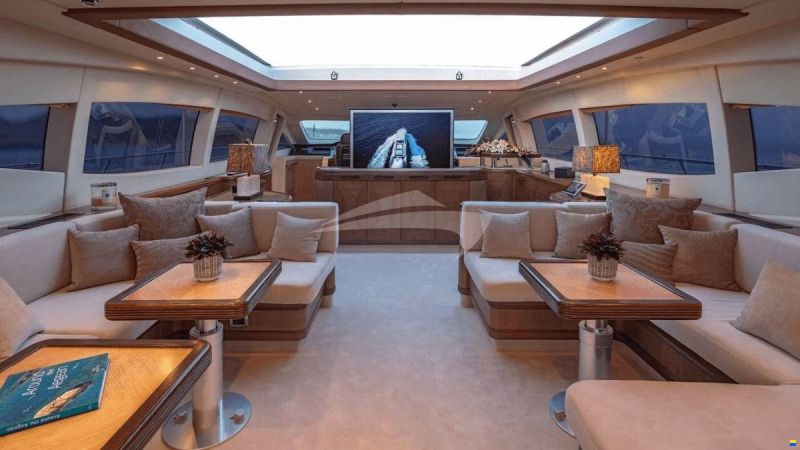 Mangusta 108 Cosmos