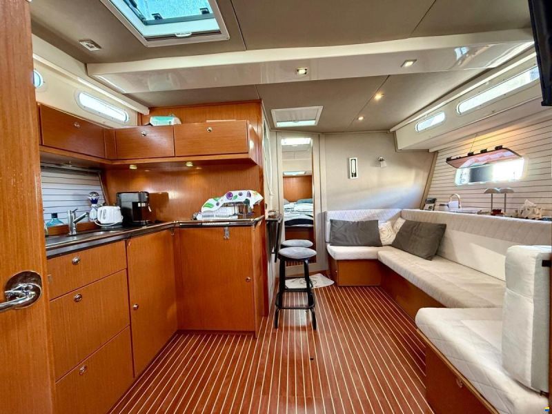 Bavaria Deep Blue 46