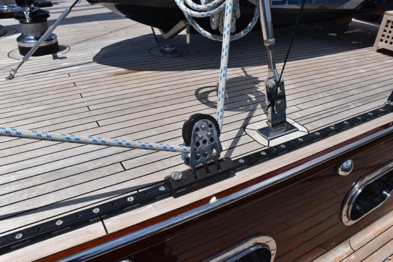 34 m Steel Custom