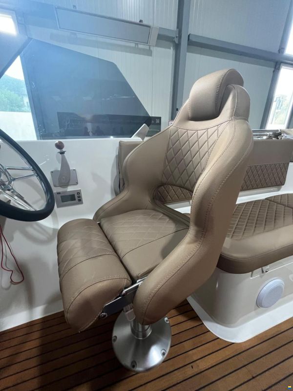 Lex Boats Lex 790