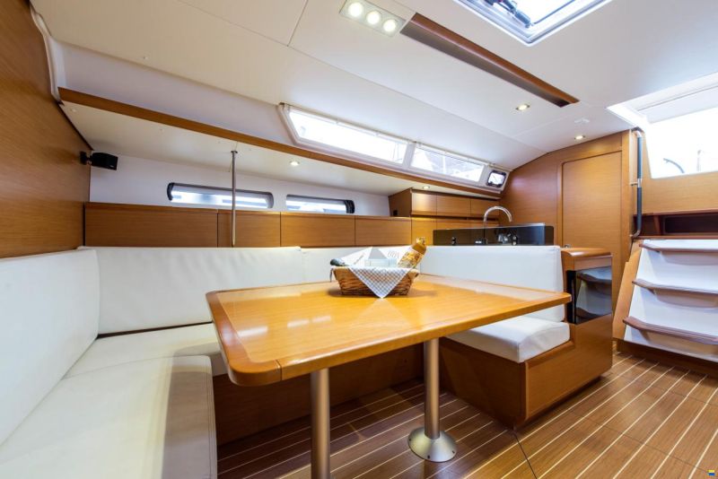 Jeanneau Sun Odyssey 439