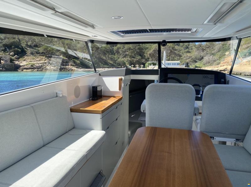 HOC 33 Explorer